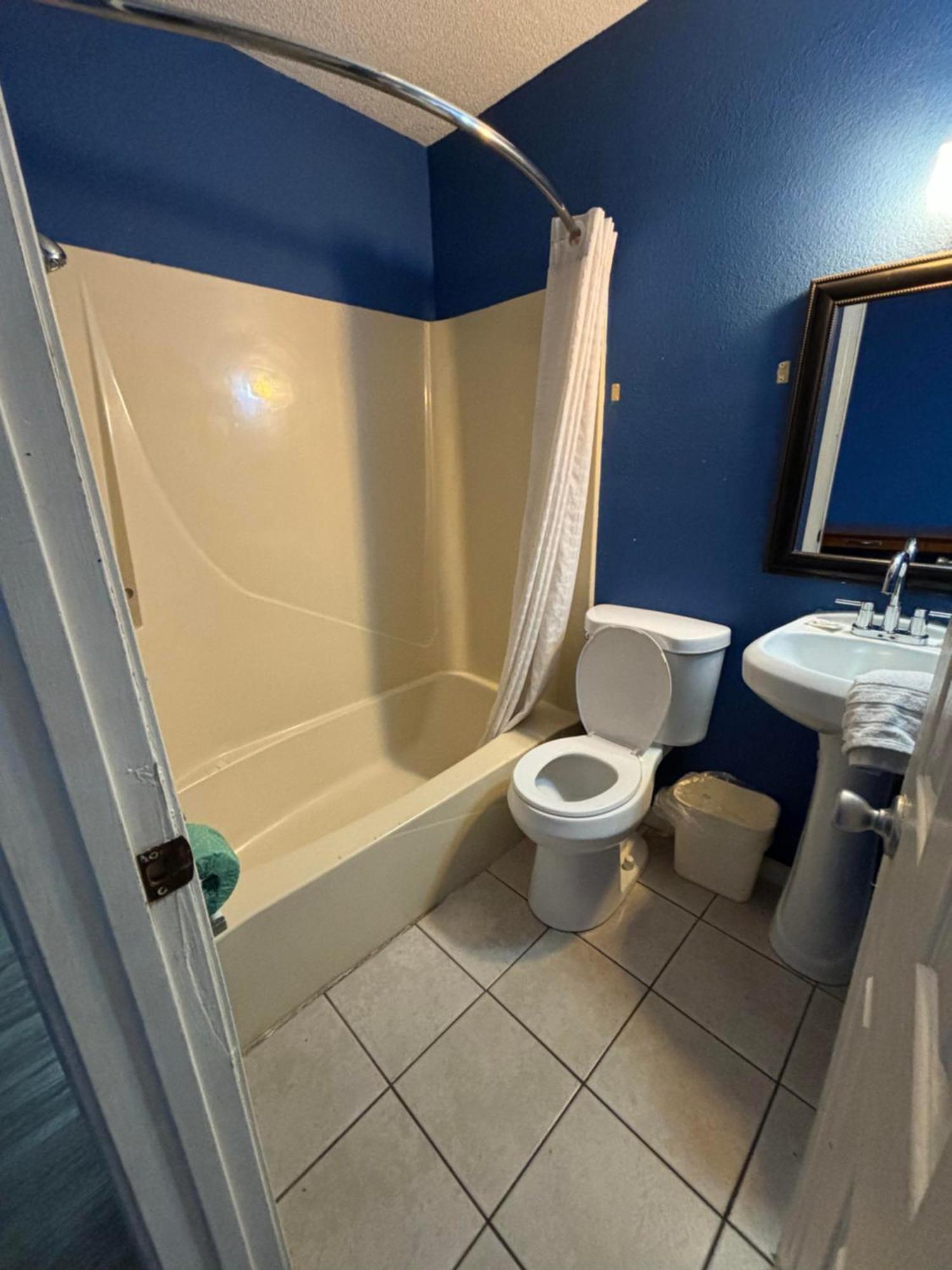 Cook'S Motel- Panama City Beach Upper Grand Lagoon المظهر الخارجي الصورة