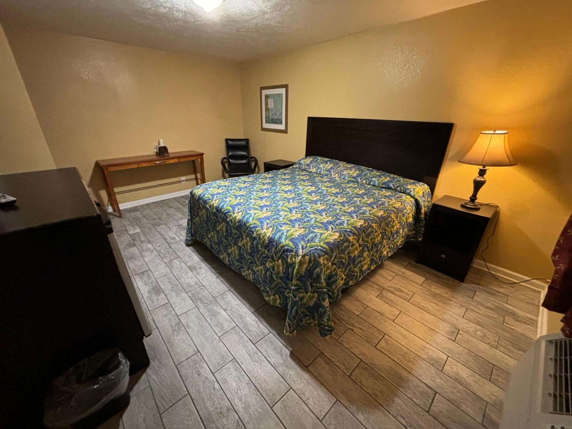Cook'S Motel- Panama City Beach Upper Grand Lagoon المظهر الخارجي الصورة
